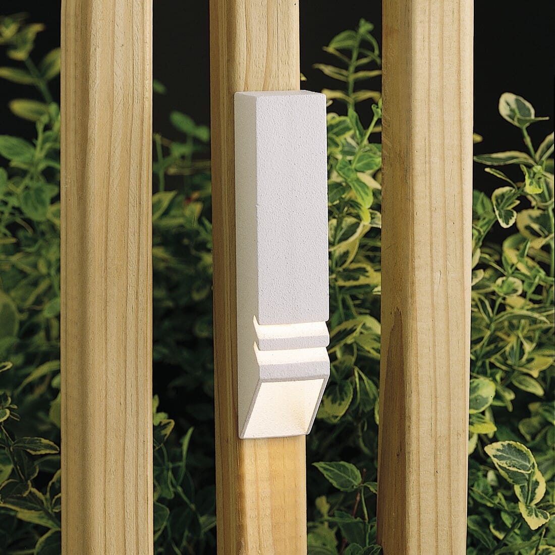 Kichler Landscape 6" 12V Deck Rail in Textured White