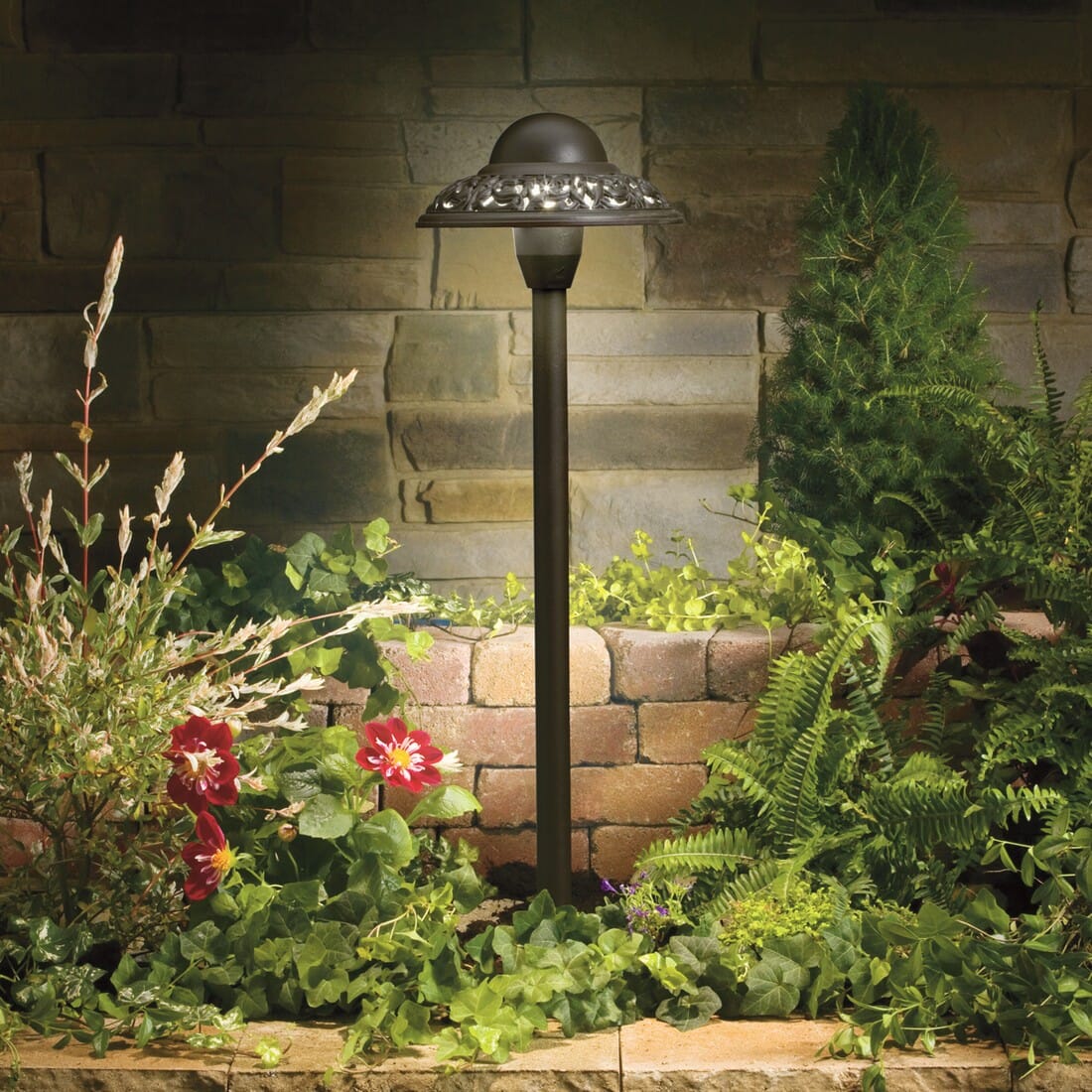 Kichler Landscape 21.5" 12V Path & Spread in Architectural Bronze