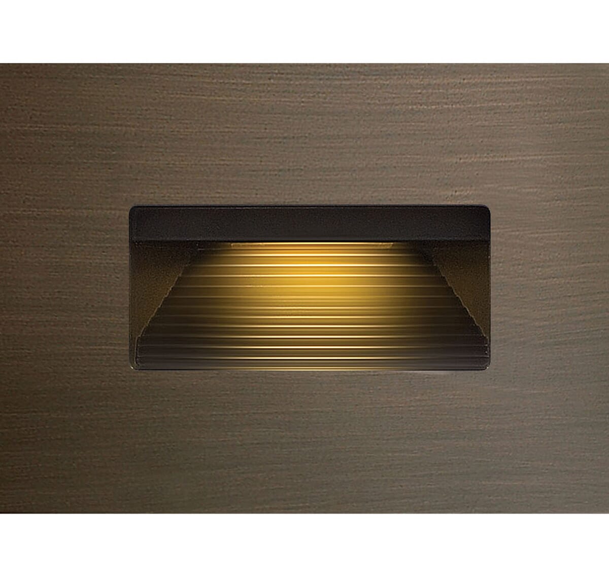 Hinkley Luna 1-Light LED Outdoor Landscape 12V Deck in Matte Bronze