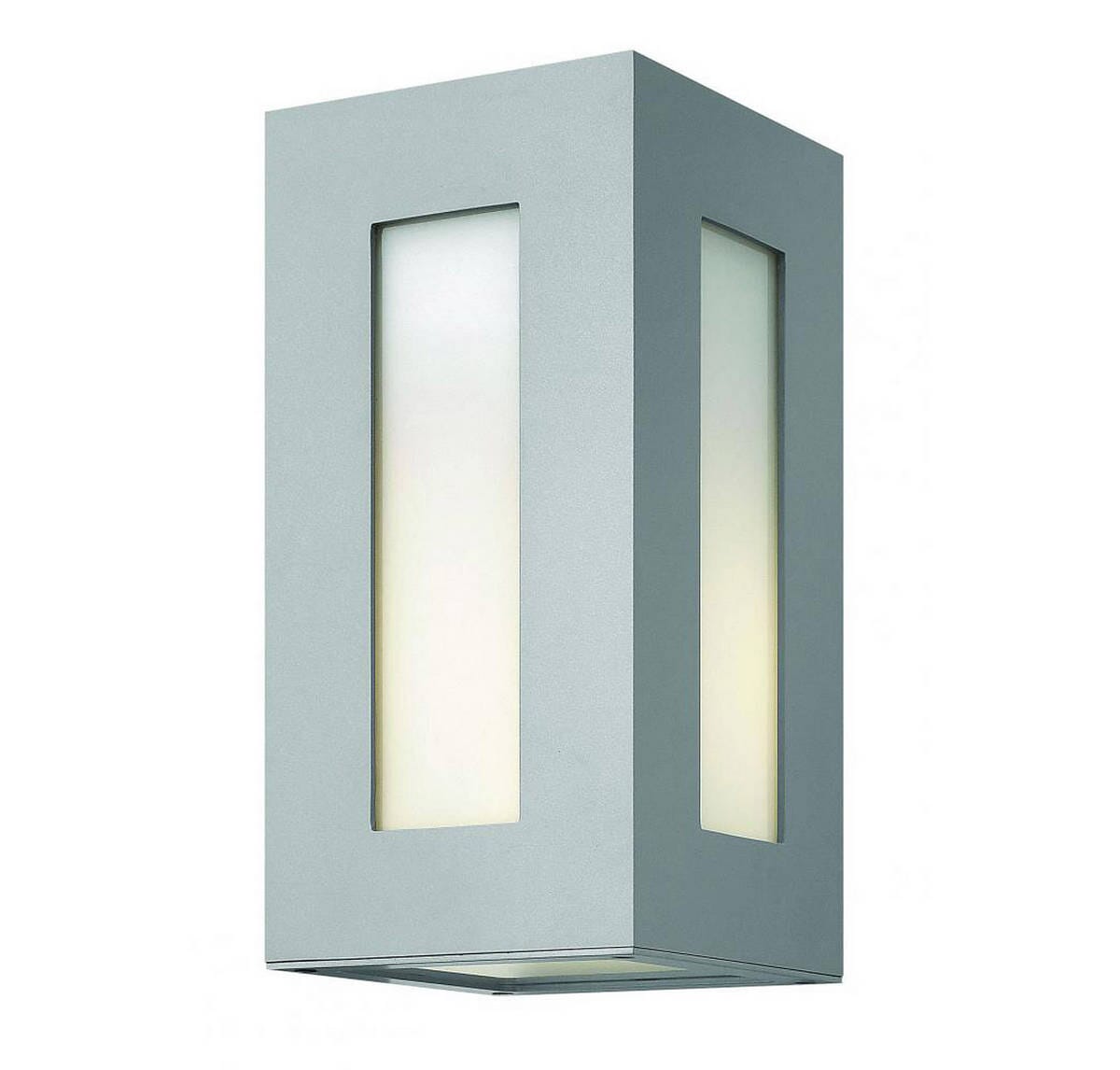 Hinkley Dorian 1-Light LED Outdoor Small Wall Mount in Titanium