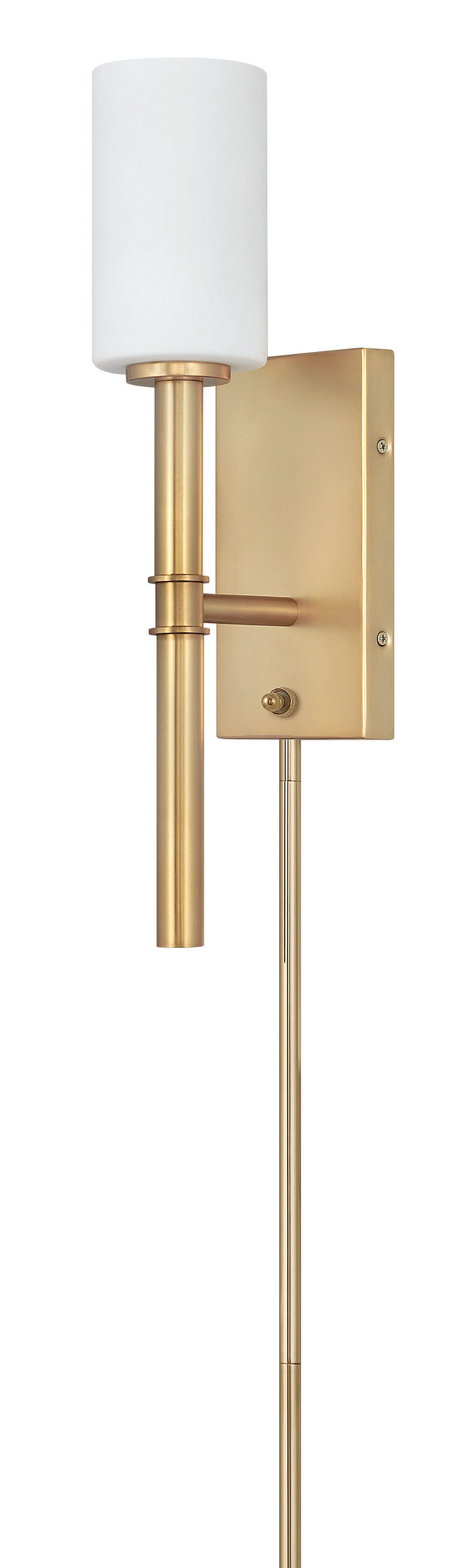 Hinkley Margeaux 18" Wall Sconce in Vintage Brass