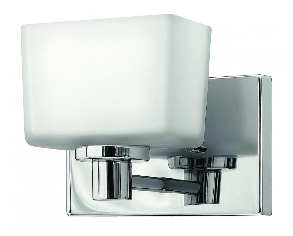 Hinkley Taylor 1-Light Bathroom Wall Sconce in Chrome