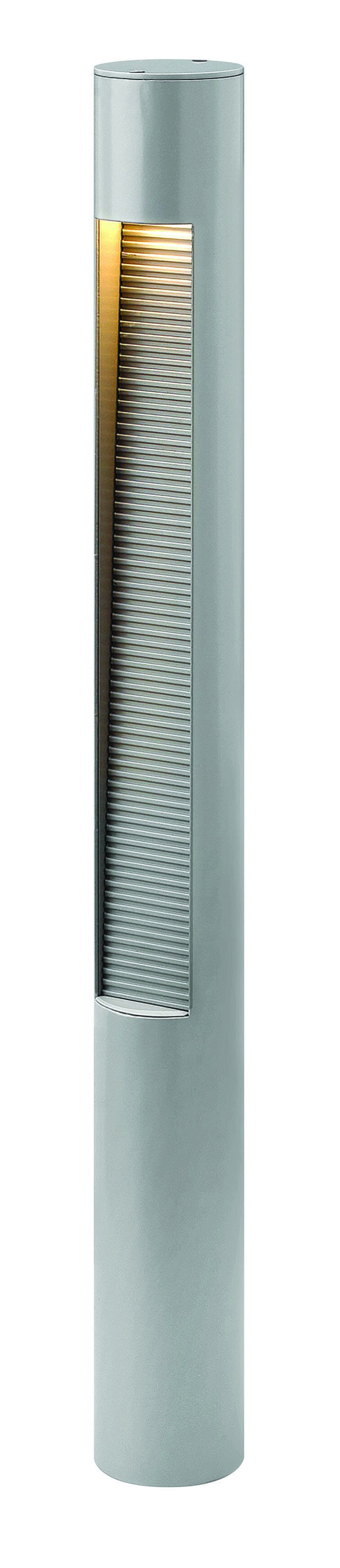 Hinkley Luna 1-Light Outdoor 120V Bollard in Titanium