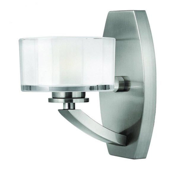 Hinkley Meridian 1-Light Bathroom Wall Sconce in Brushed Nickel