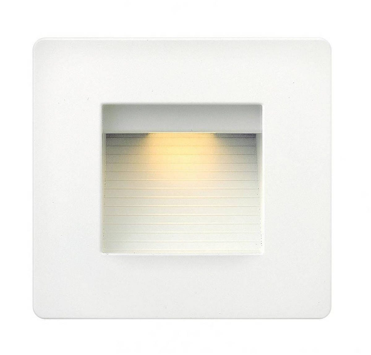 Hinkley Luna 1-Light LED Outdoor Landscape 120V Deck in Satin White